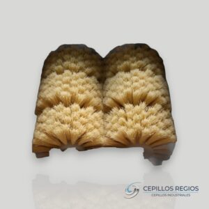 Wood polishing brush