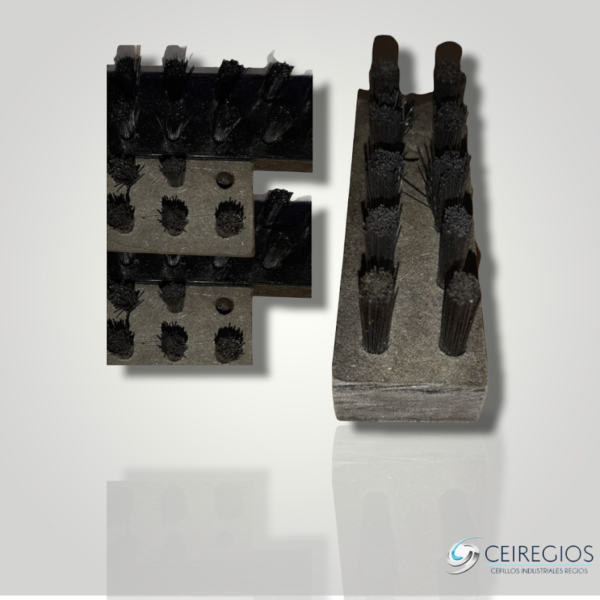 Cleaning brush for printing