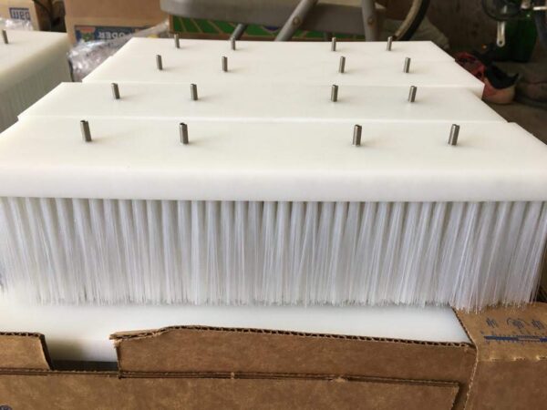 Wheel brush, for cleaning and polishing wheels