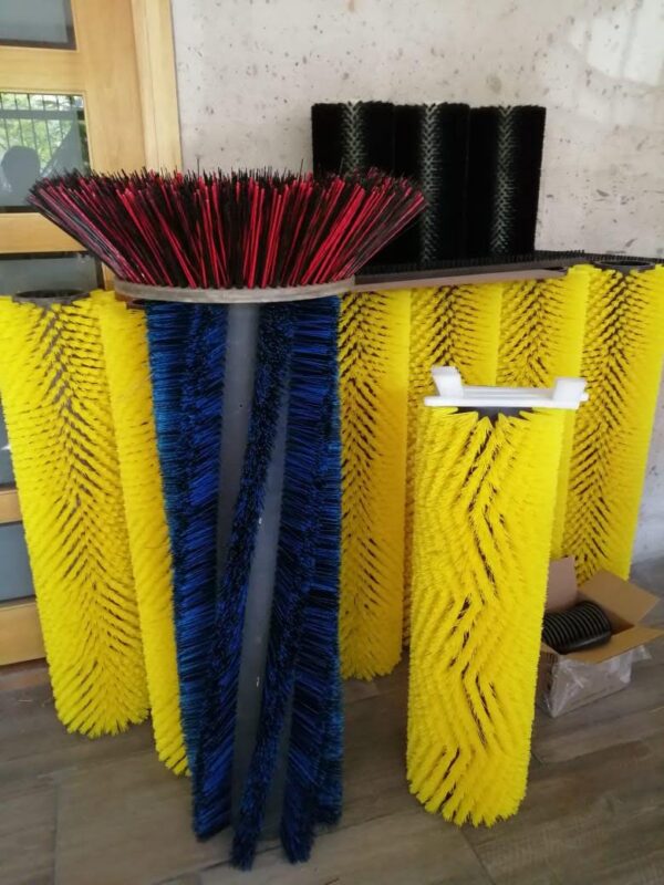 Central brush for sweepers and scrubbers - Image 3
