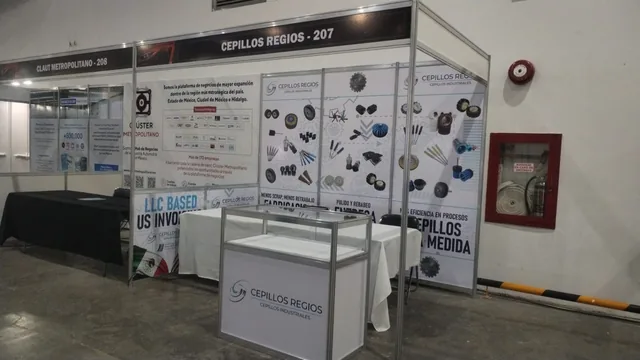 Cepillos Regios industrial brush exhibition booth in Mexico
