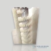 Helical brush to clean chocolate in machine